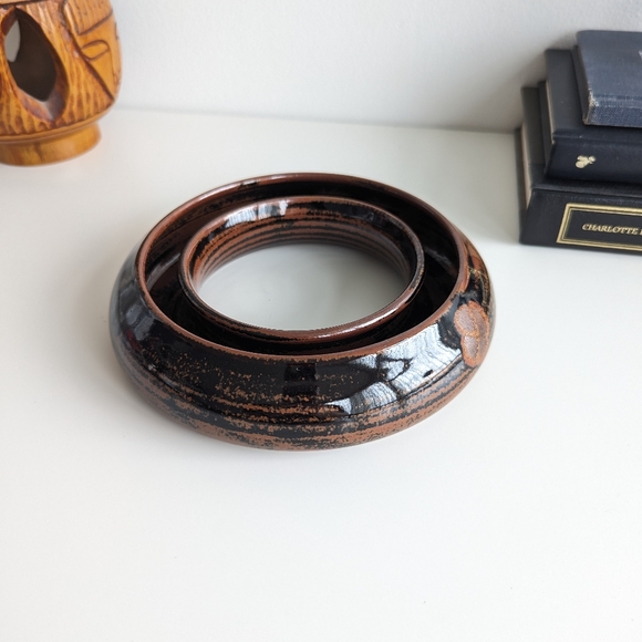 Raku Ceramic circular vase - Picture 2 of 7